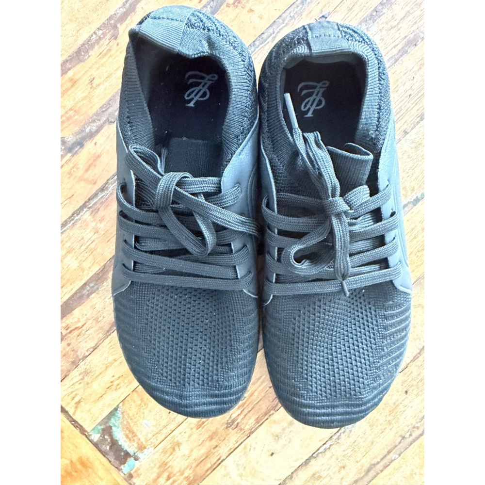 Women's Black barefoot Knit Lace-Up Sneakers - Picture 3 of 8